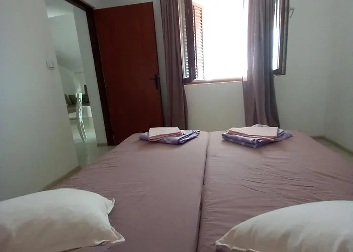 Rab - Adrijana & Aleksandra Appartement
