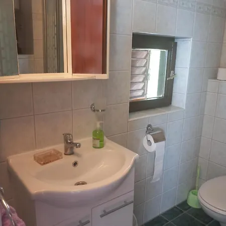 Rab - Adrijana & Aleksandra Apartment Banjol