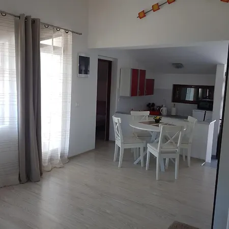 Rab - Adrijana & Aleksandra Apartment *