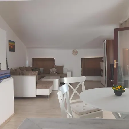 Rab - Adrijana & Aleksandra Apartment